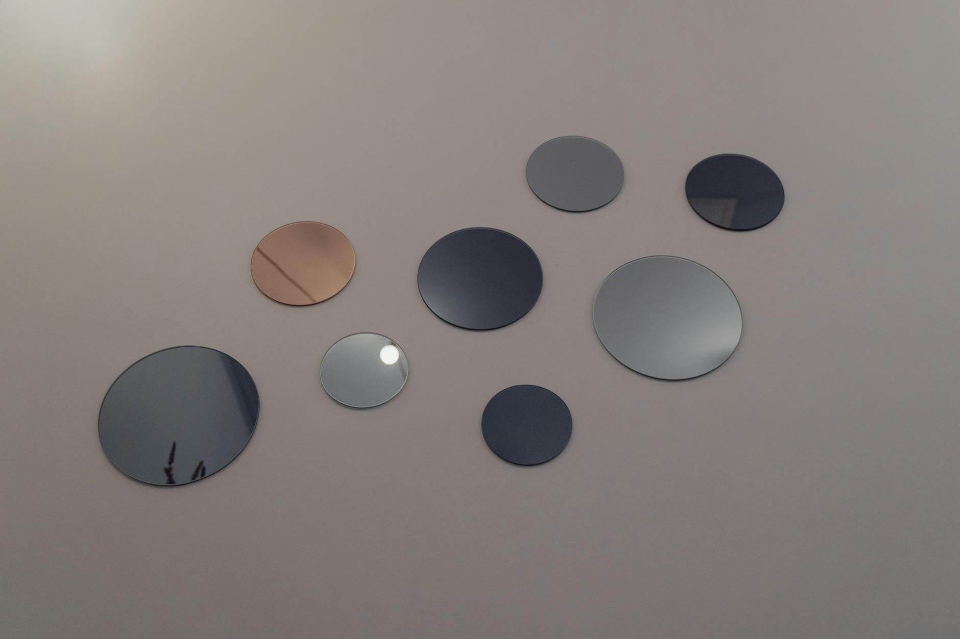 Decorating With Mirrors to Brighten a Room