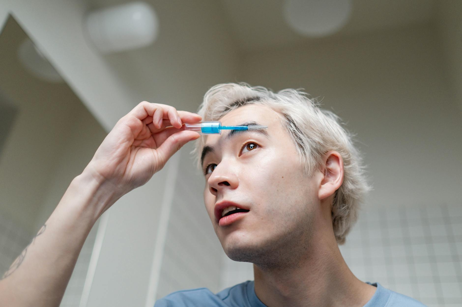 The Basics of Eyebrow Shaping at Home
