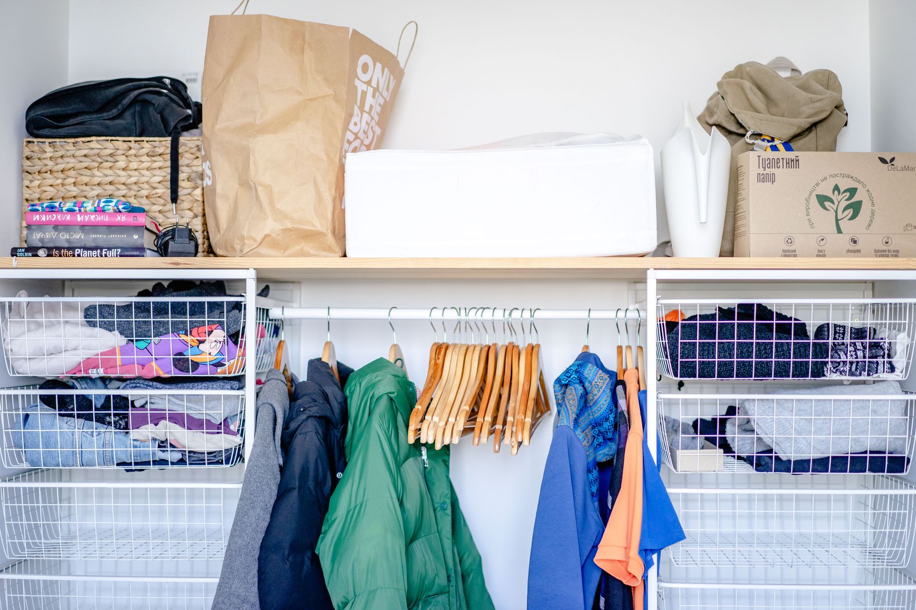 How to Maximize a Small Closet