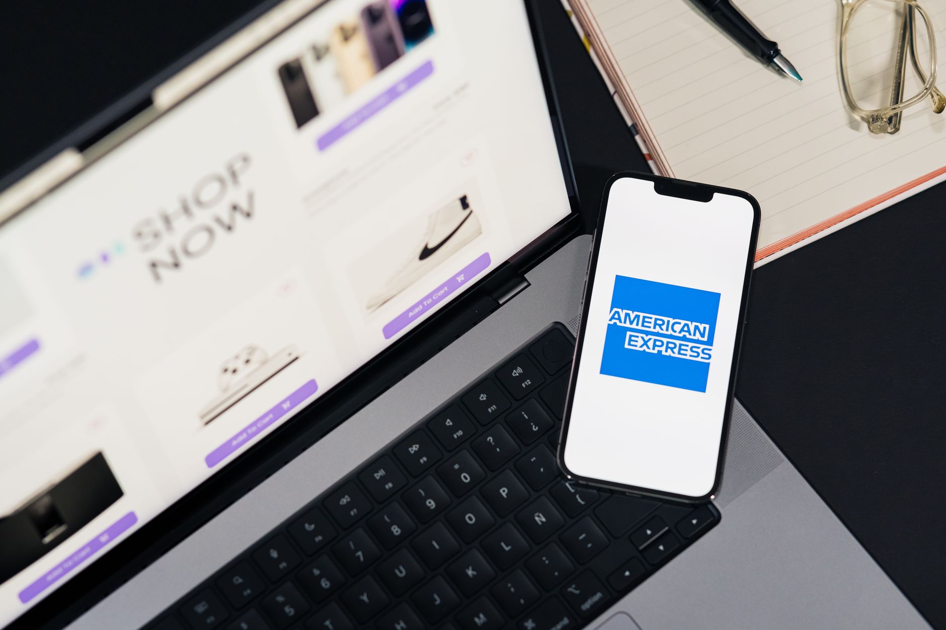 How to Use Price-Tracking Tools to Save