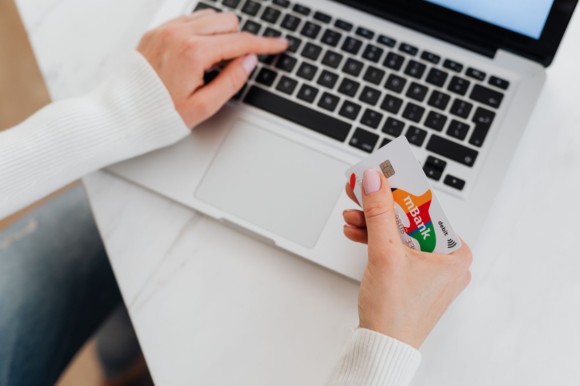How to Shop Online Without Impulse Buying